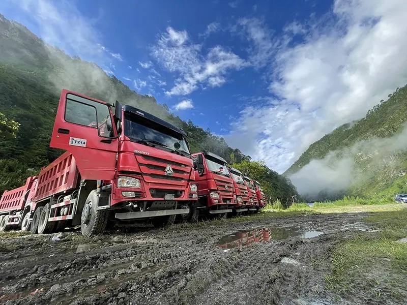 HOWO重卡，運(yùn)營12年，仍是“少年”